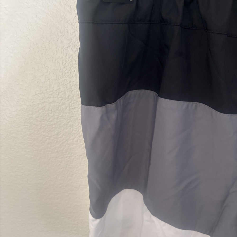 Nike Shorts Mens Medium Black Club Woven NSW Sportswear Stripe CJ4486-010 - Picture 11 of 15